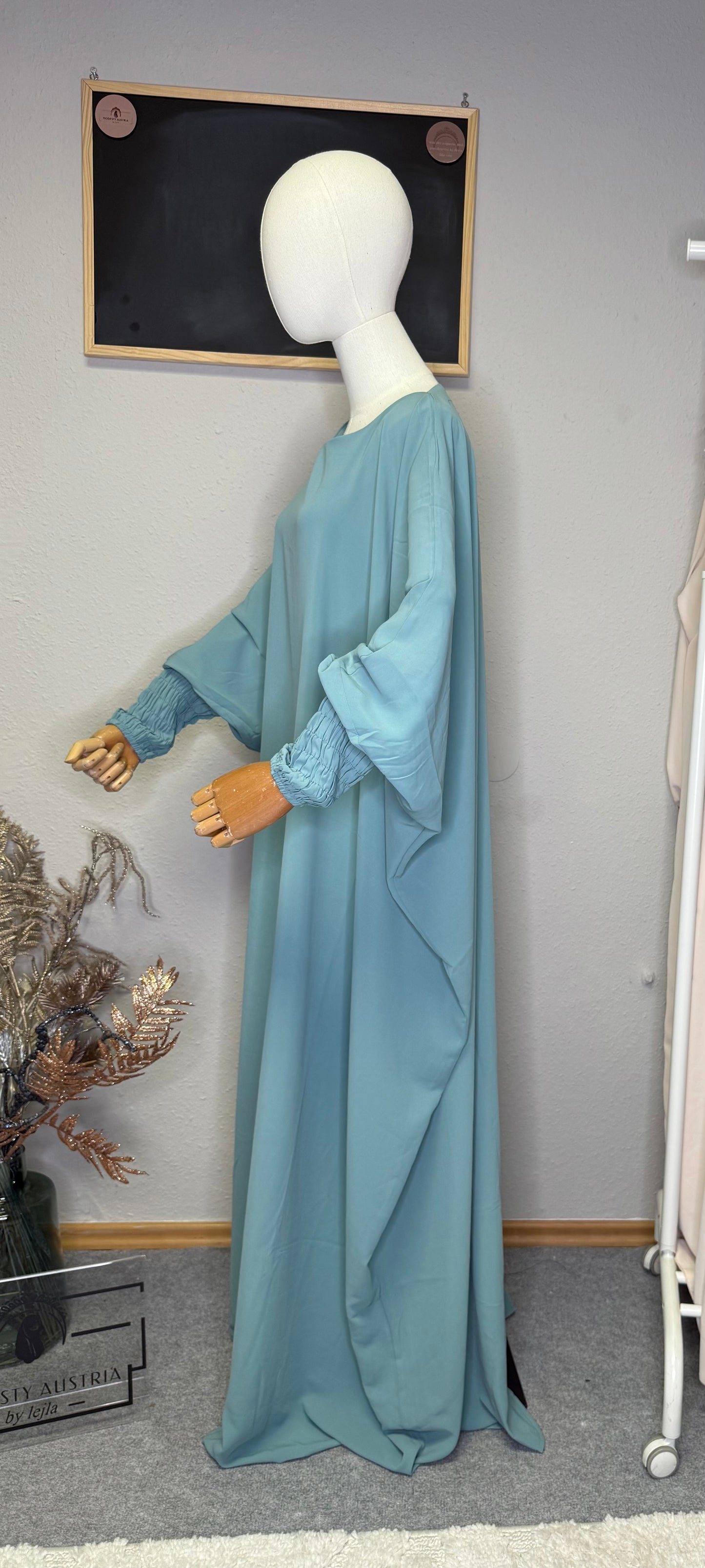 Abaya Medina