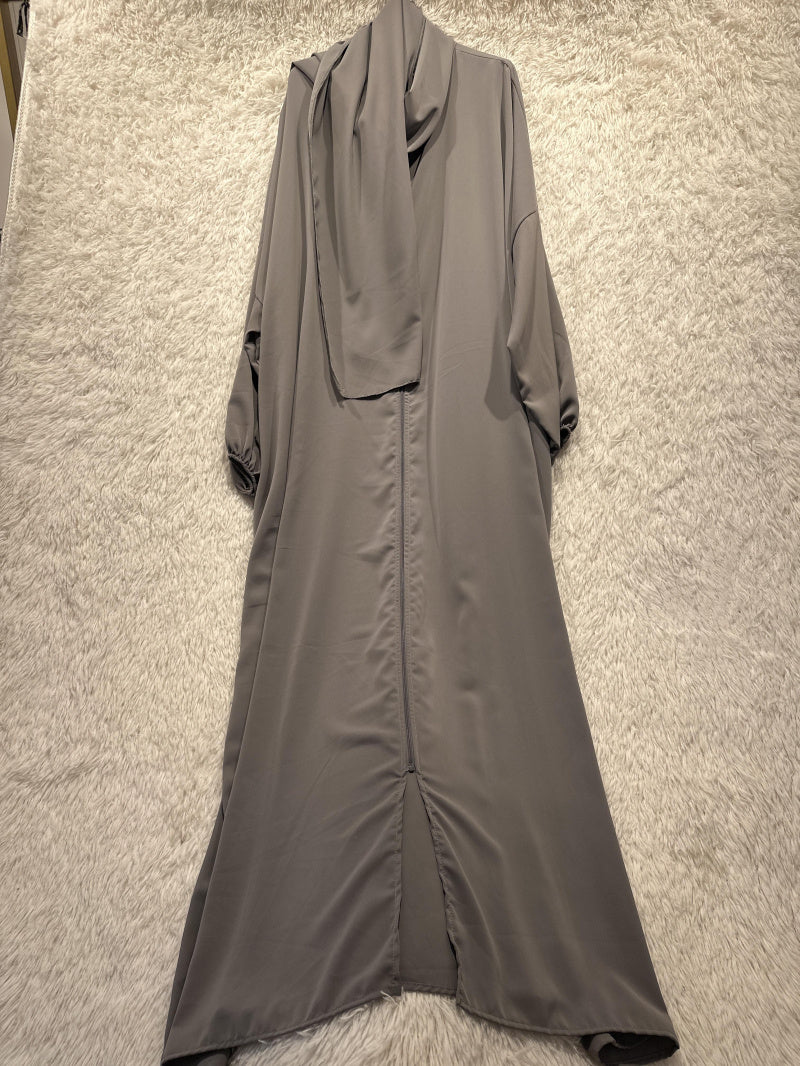 Abaya mit Reissverschluss