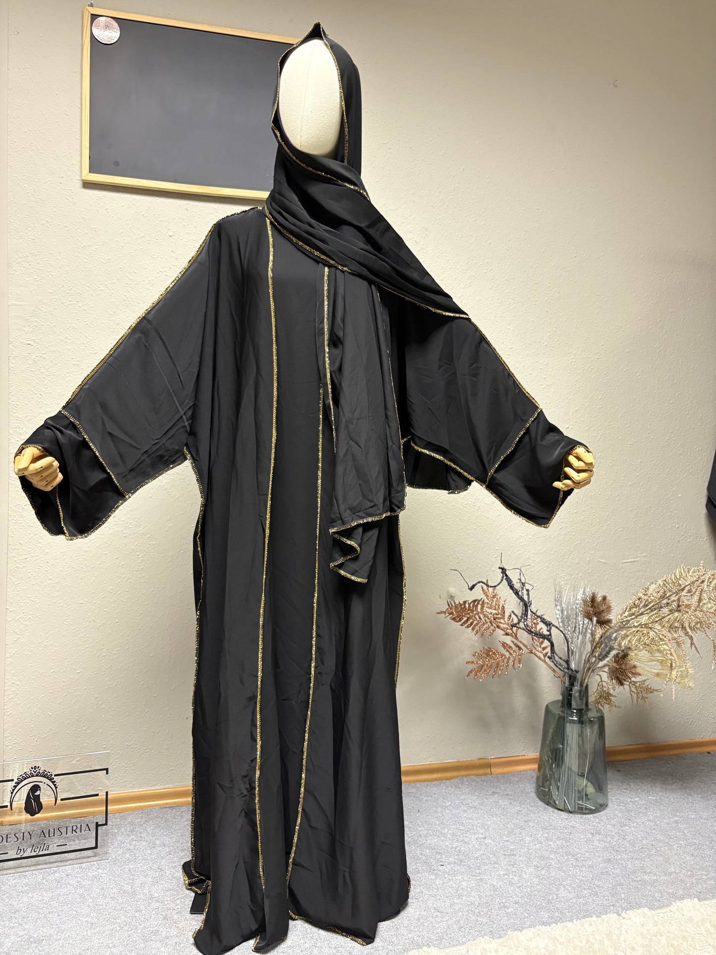Abaya Sheila