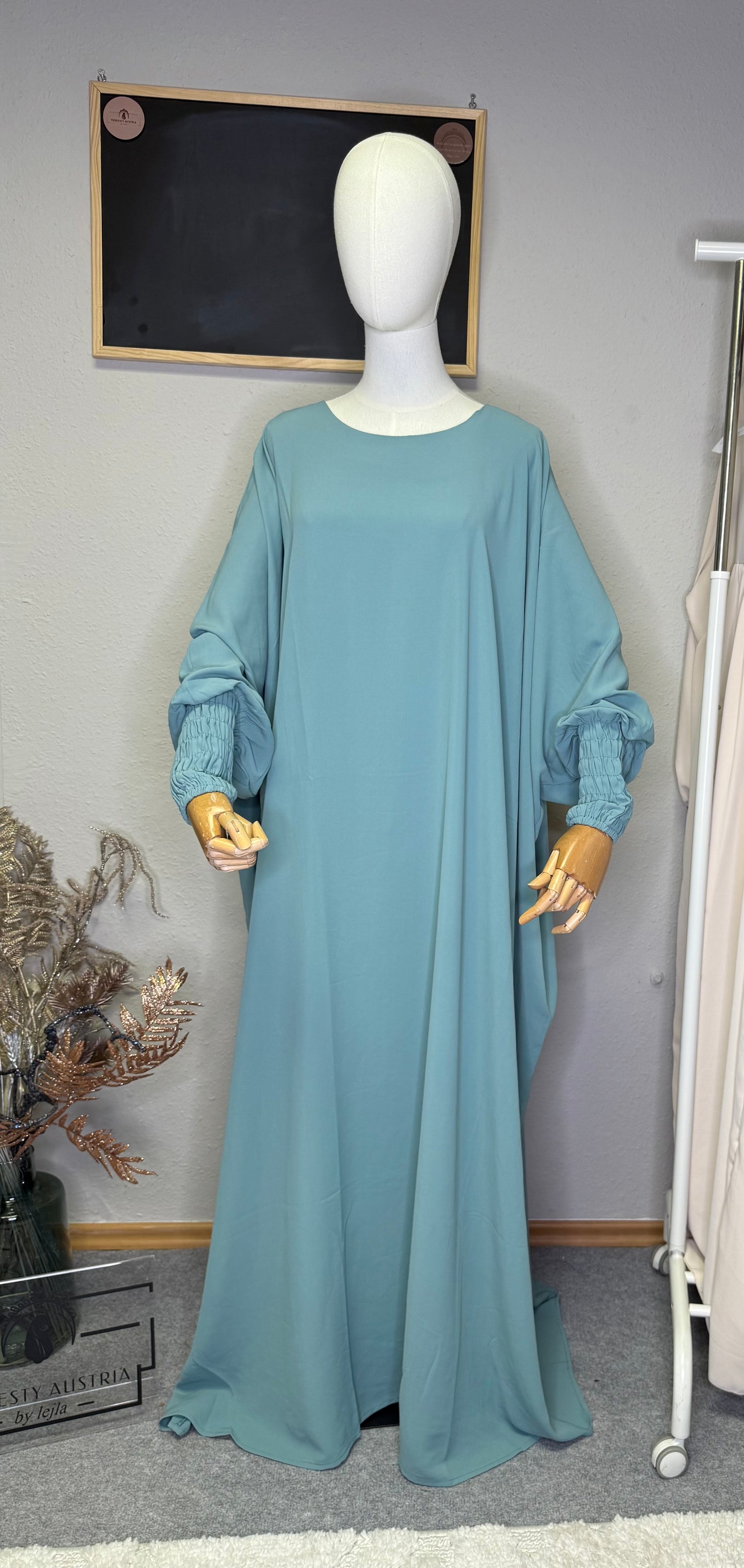 Abaya Medina